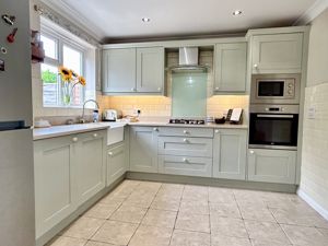 Breakfast Kitchen- click for photo gallery